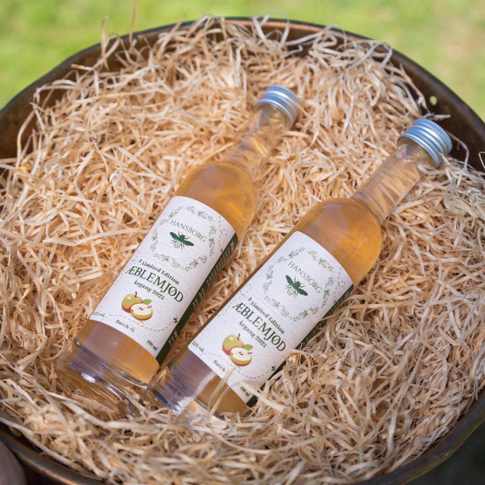 To Hansborg honning æble mjød af 100ml i gavekurv